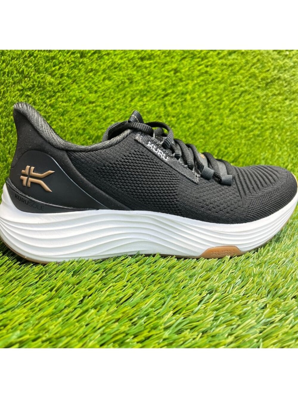 Kuru Atom 2 Womens Size 9.5 Black White Athletic Running Walking Shoes Sneakers